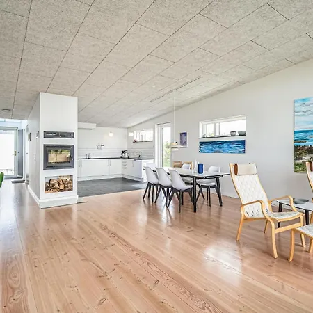 Holiday home Amazing In With House Sea View Ebeltoft