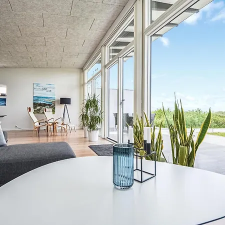 Holiday home Amazing In With House Sea View *